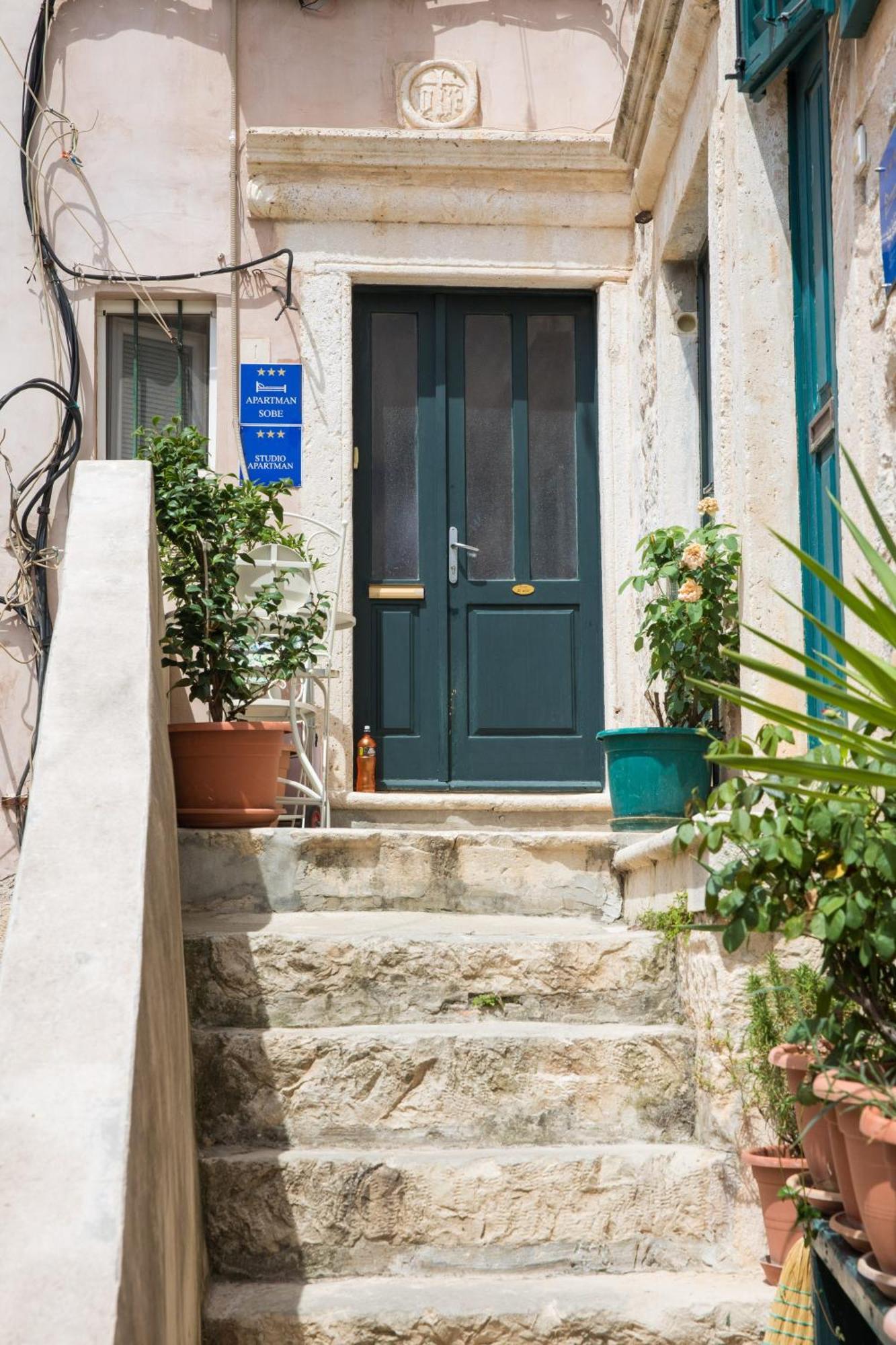 Room Mirella Dubrovnik Eksteriør billede